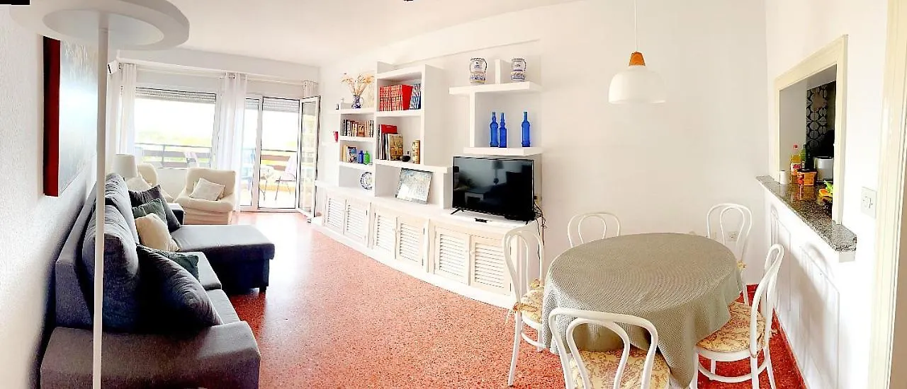Apartment Apartamento Roquetas De Mar: Seafront Terrace with Pool & Parking