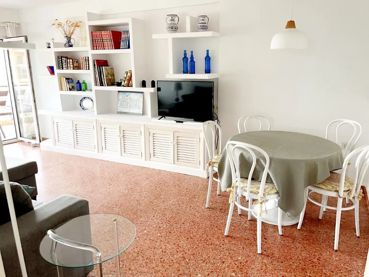 Apartamento Roquetas De Mar: Seafront Terrace with Pool & Parking Apartment