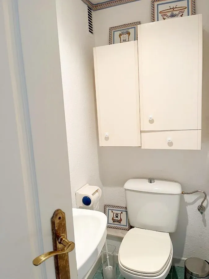 Apartamento Roquetas De Mar: Seafront Terrace with Pool & Parking Apartment