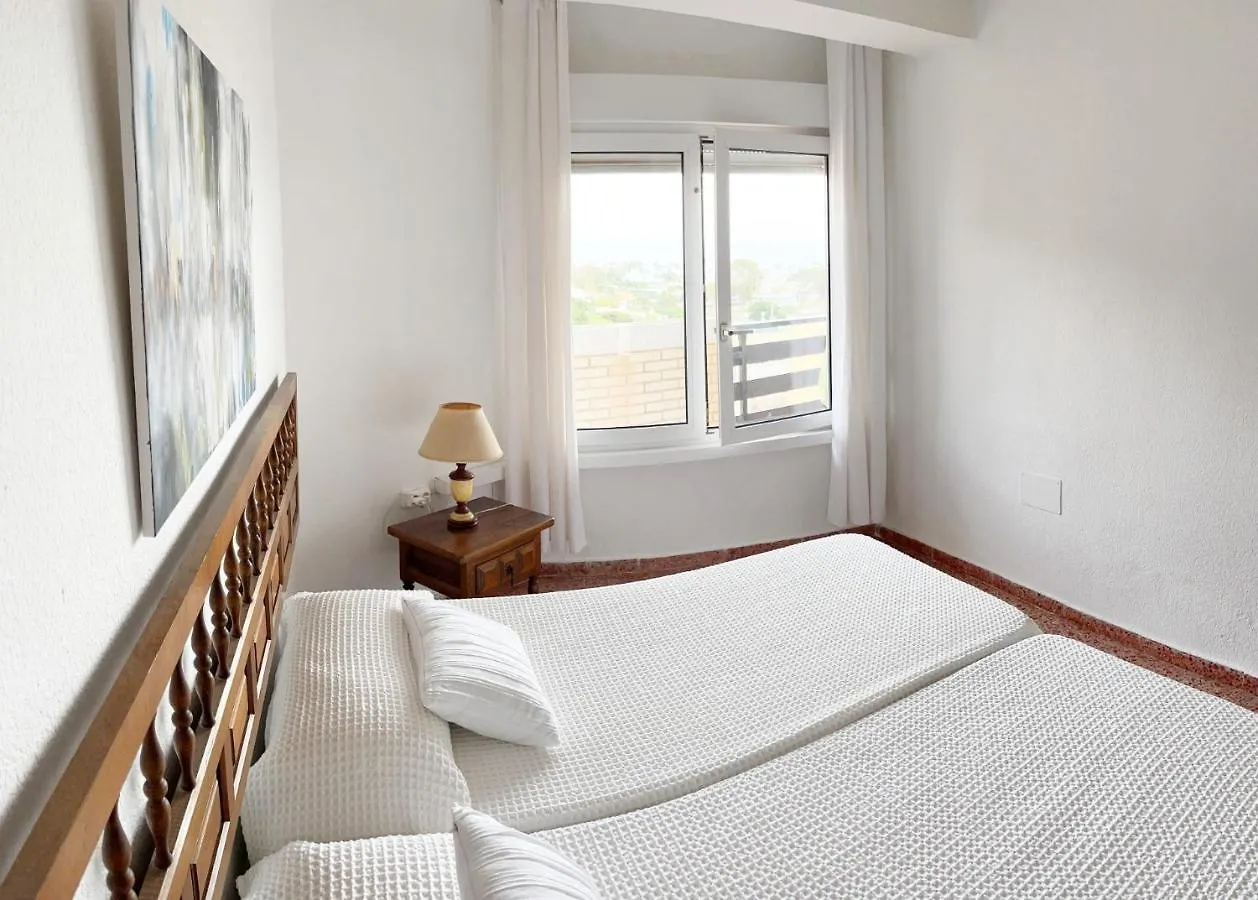 Apartamento Roquetas De Mar: Seafront Terrace with Pool & Parking Spain